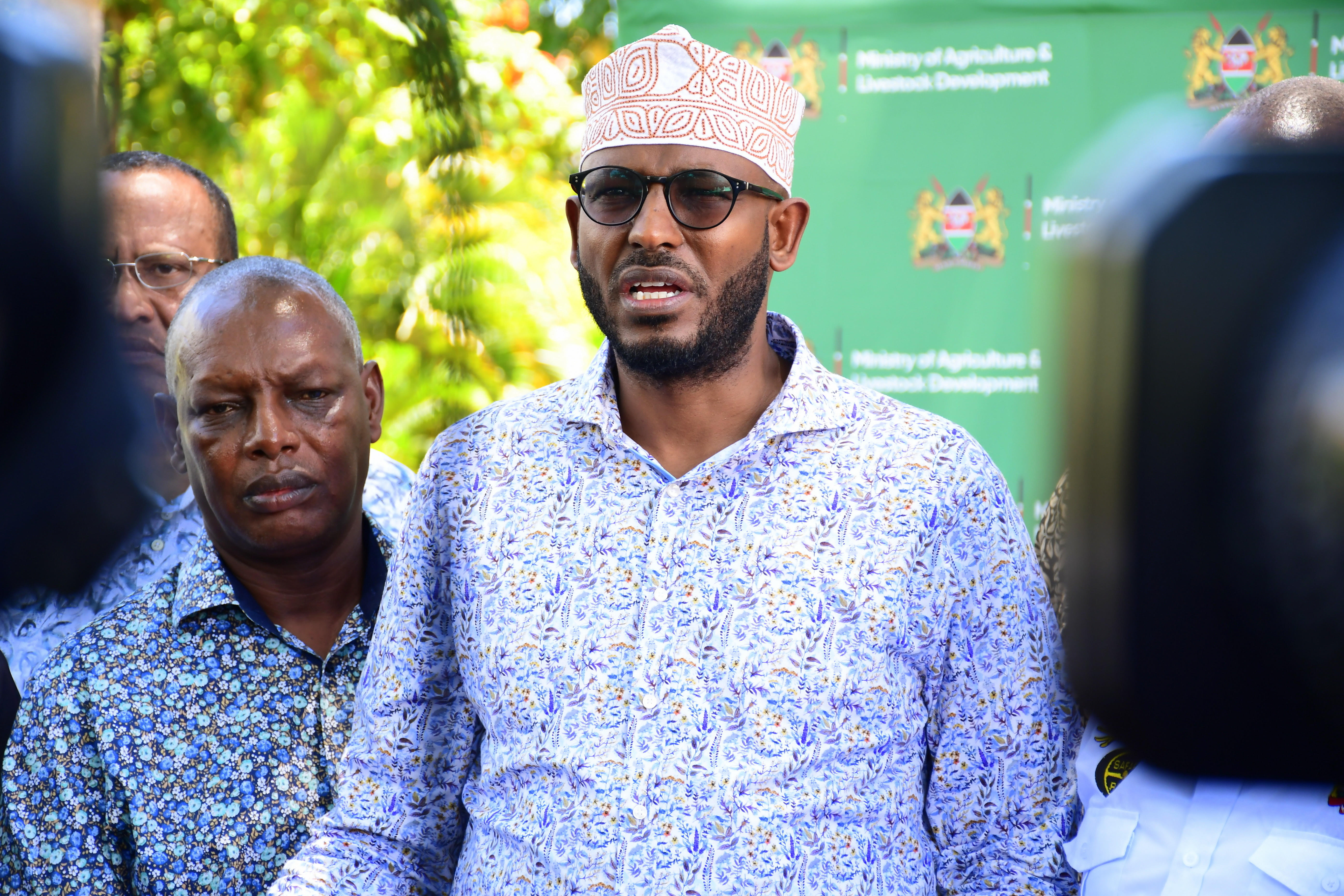 Council of Governors (CoG) Chairperson Ahmed Abdullahi (Wajir Governor) briefs the media on the sidelines of a two-day consultative meeting between the Ministry of Agriculture and the CoG, Mombasa.