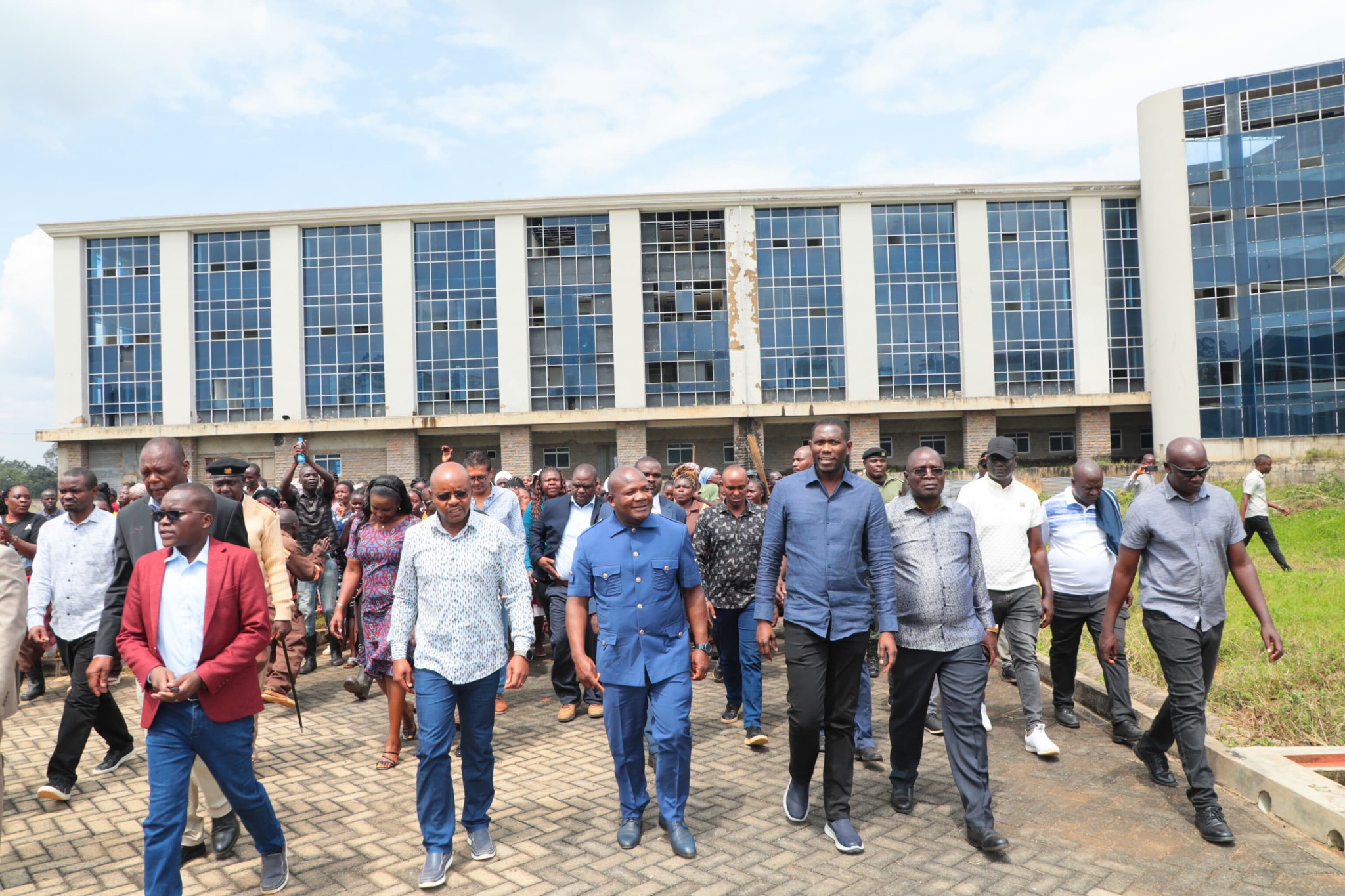 Kakamega Governor Fernandes Barasa together with the Principal Secretary State Department for Medical Services Ouma Oluga and his Defence counterpart Dr. Patrick Mariru, during an inspection of the Kakamega Level 6 Hospital.