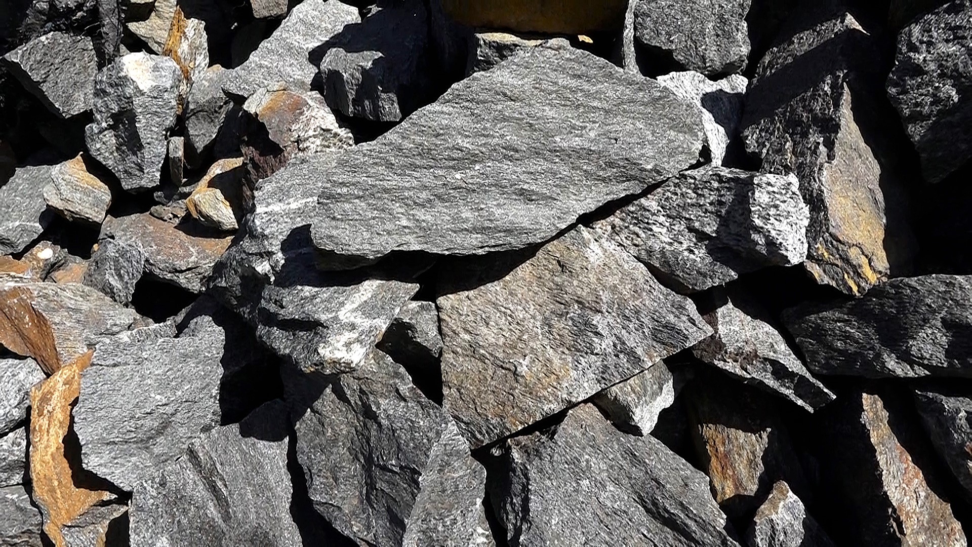 Coltan rocks found in Kiangangaru Village in Kiambere Ward of Embu 
