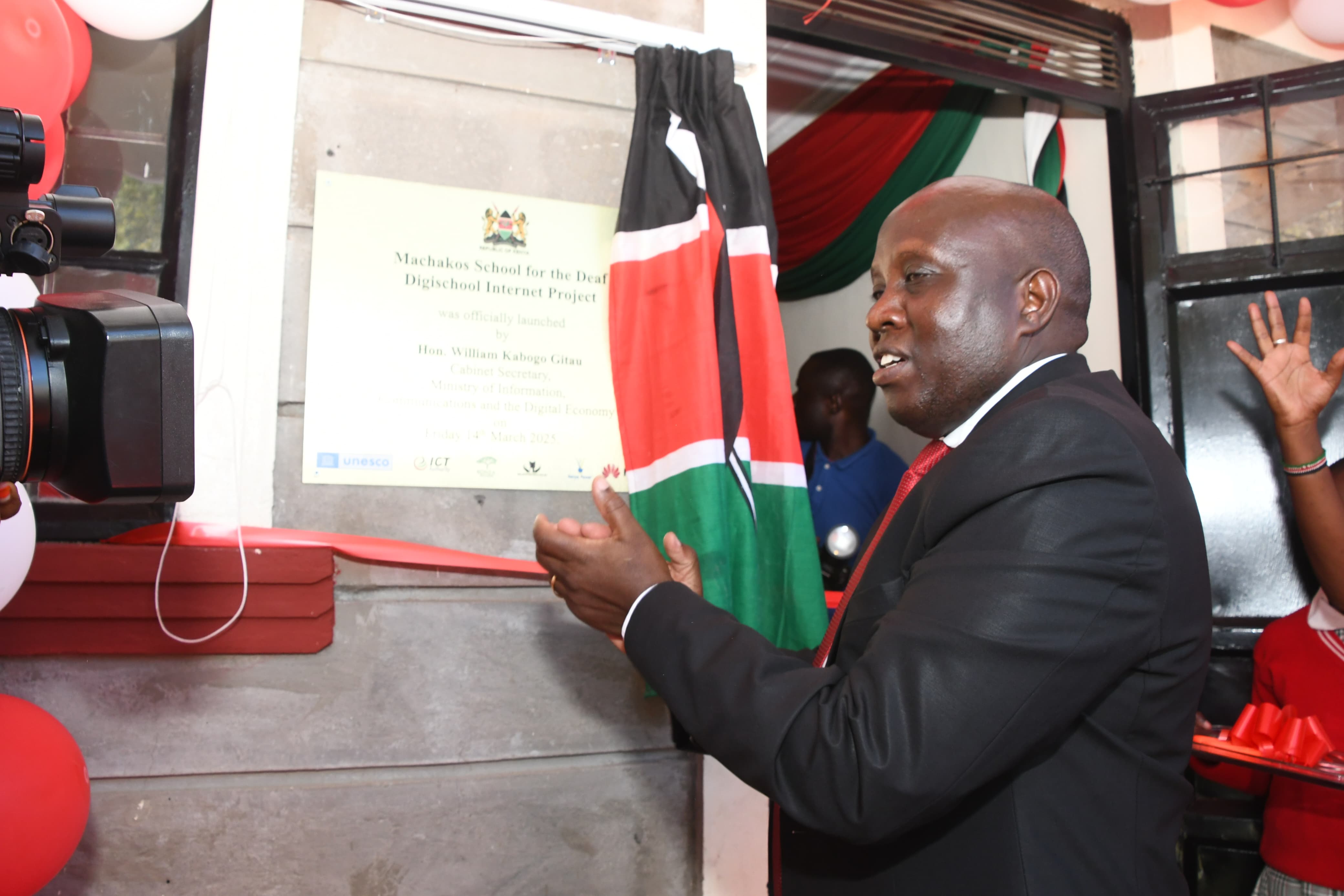Principal Secretary for ICT Engineer John Tanui as he launches the phase two Digischool internet project at the Machakos School for the deaf.