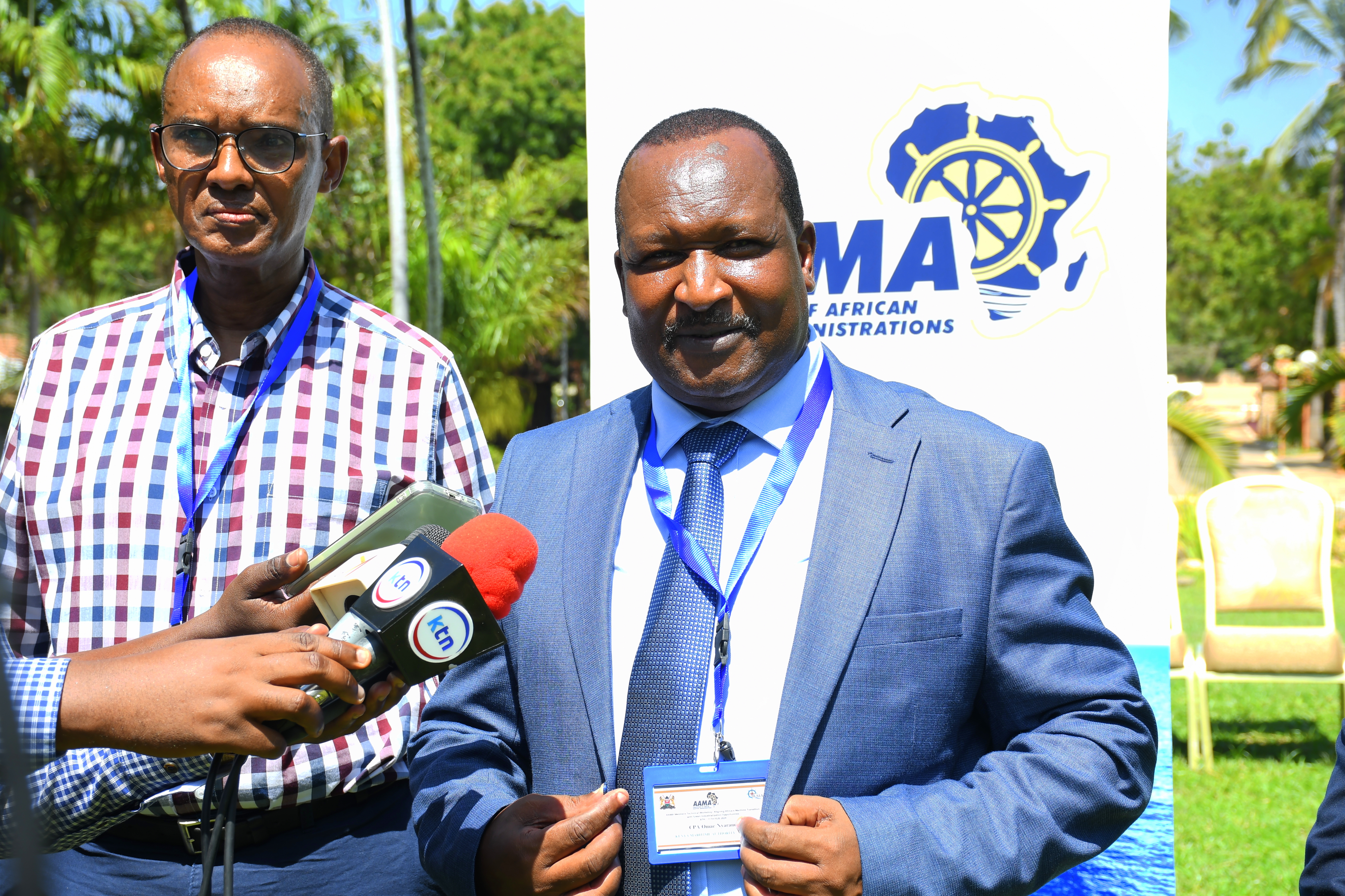Chairperson of the Association of African Maritime Administrations (AAMA) and Kenya Maritime Authority Director General (DG) CPA Justus Nyarandi (R) flanked by Special Envoy for climate change, Amb. Ali Mohamed briefs the media on the sidelines of the AAMA members’ technical workshop in Mombasa. PHOTO: ANDREW HINGA/KNA