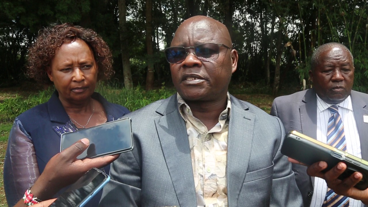 Antony Musyoka, Deputy Chief Conservator of Forest Plantation Management and Inventory. addressing the participants in Kitui
