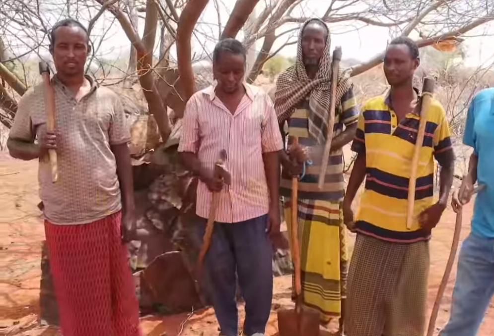 Charcoal burners at ShantaAbaq in Wajir West surrendered their axes and pangas to the Rangeland Management Committee