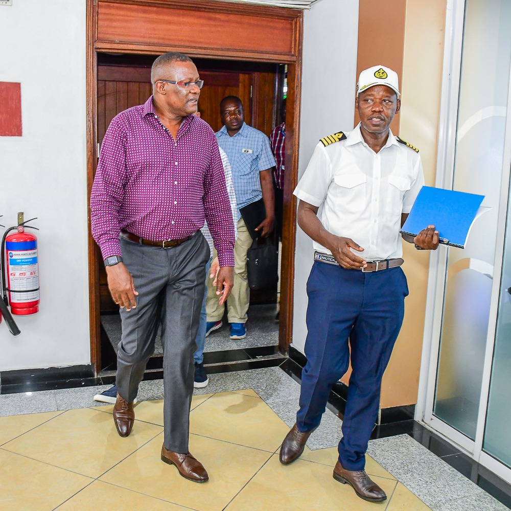 Deputy Chief of Staff Mr. Eliud Owalo and KPA Managing Director, Capt. William Ruto.