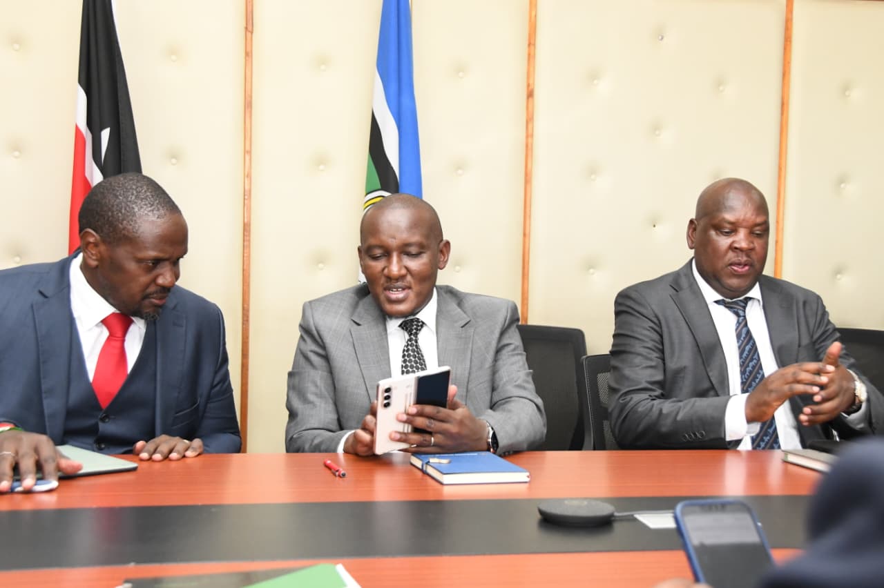 Principal Secretary (PS) for the State Department for Irrigation CPA Ephantus Kimotho (centre) with Secretary Irrigation Infrastructure Development and Management Eng. Vincent Kabuti (left) and Irrigation Secretary (Programmes) Eng. Michael Thuita at Maji House, Nairobi.