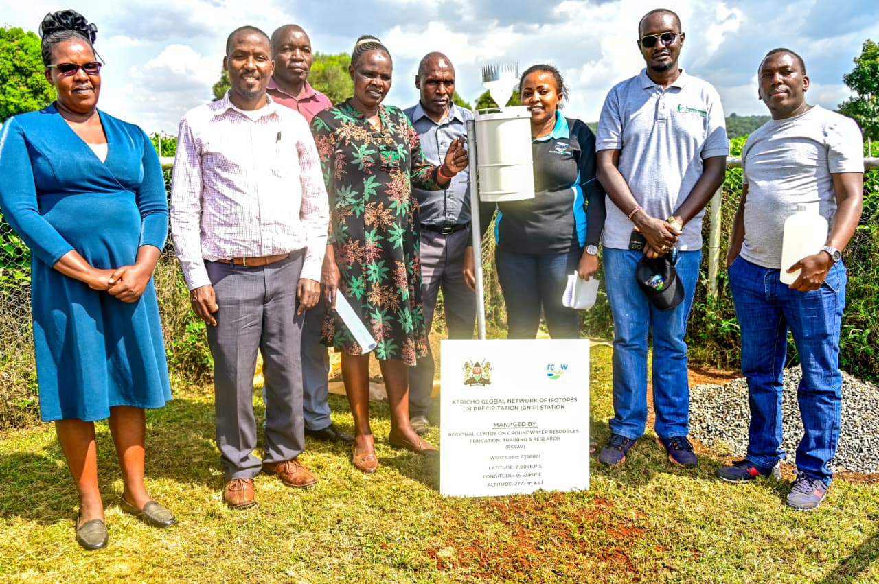 Patrick Murunga, CEO, Regional Centre on Groundwater Resources, with officers from the organization and Tea Research Institute during the installation of Kericho Global Network of Isotopes in Precipitation (GNIP) station at the Tea Research Institute in Kericho County.