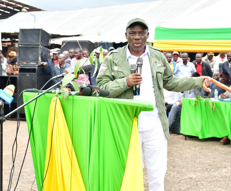 Agriculture Principal Secretary Dr. Paul Rono addressing tea farmers at Toror Tea Factory.  Photo/Kibe Mburu