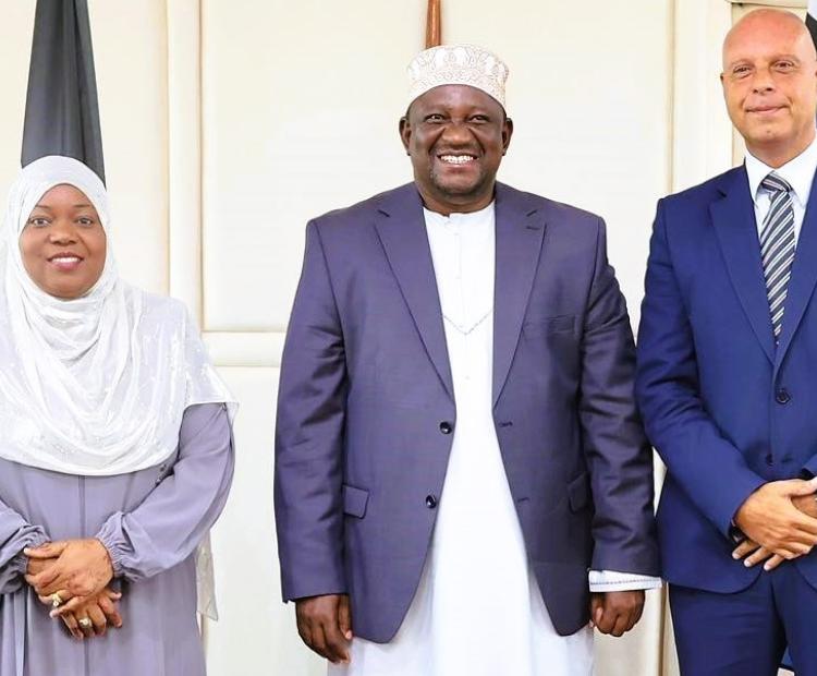 From left Kwale Governor, Fatuma Achani, CS for Investments, Trade and Industry, Salim Mvurya and Enrico Tavolini, Managing Director of Eni Kenya B.V.