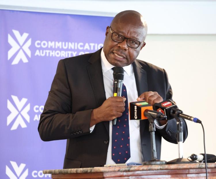 The Principal Secretary (PS) for Broadcasting and Telecommunications Professor Edward Kisiang’ani making his remarks during the commemoration of the annual Global Safer Internet Day 2025 in Nairobi.