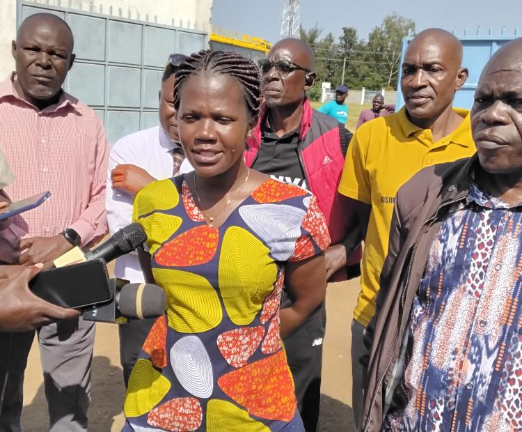 Kisumu County Executive Committee Member (CECM) in charge of Sports, Beatrice Odongo addressing the media during the visit.