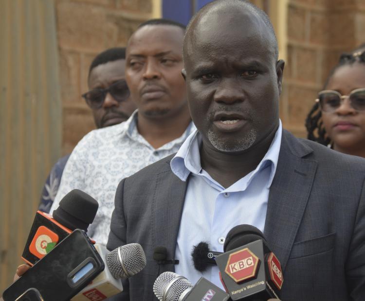 Tharaka Nithi Lands, Roads, Physical Planning and Urban Development Executive Engineers Julius Giti addressing Journalists during a tour of KISIP2 Projects.